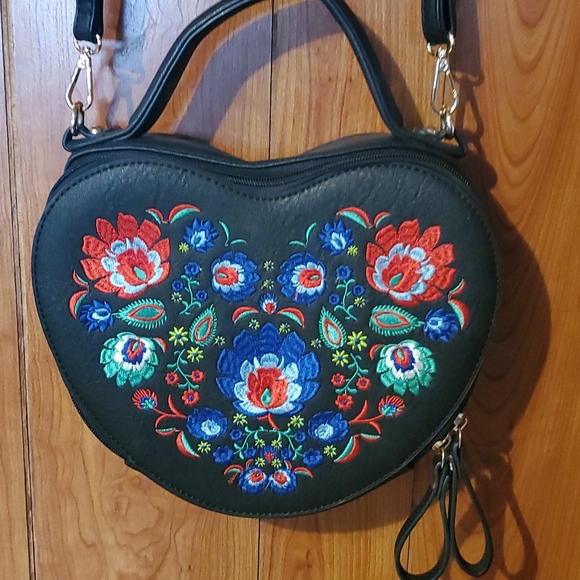 Pink Haley Handbags - 💙♥️Pink Haley purse💙♥️